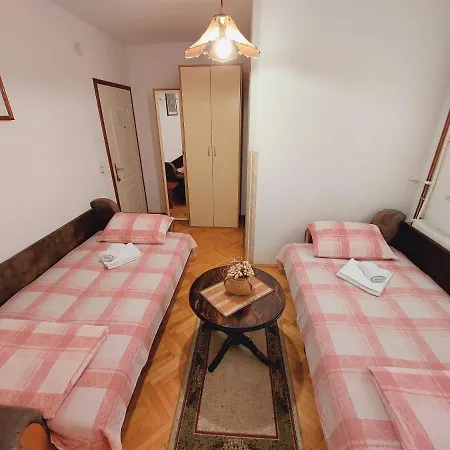 Nikolic Apartment *