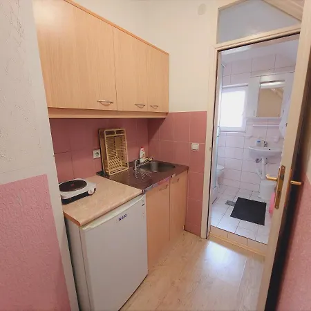 Nikolic Apartment *