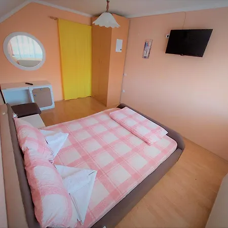 Nikolic Apartment *