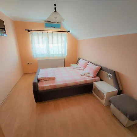 Apartment Nikolic *