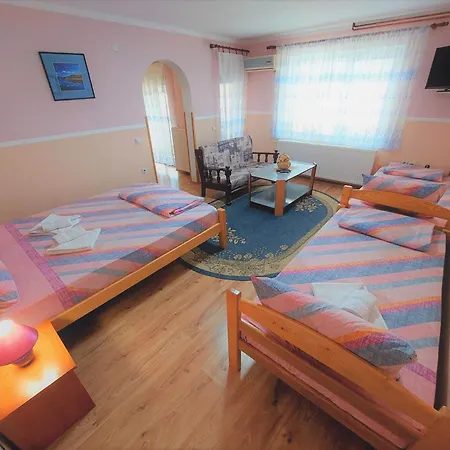 Nikolic Apartment *