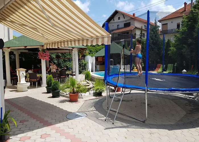 Nikolic アパート *